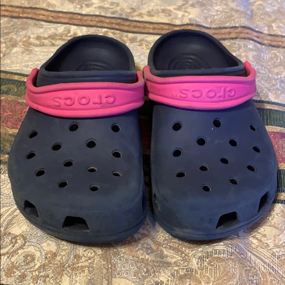 girls crocs size 4